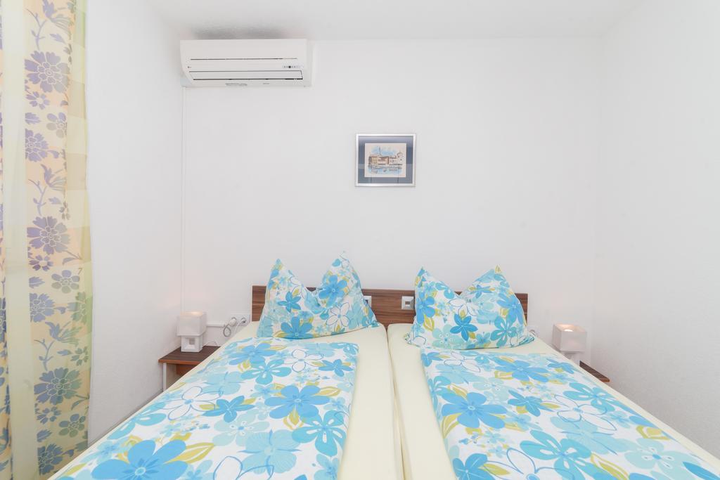 Guest House Jadro Rovinj Luaran gambar